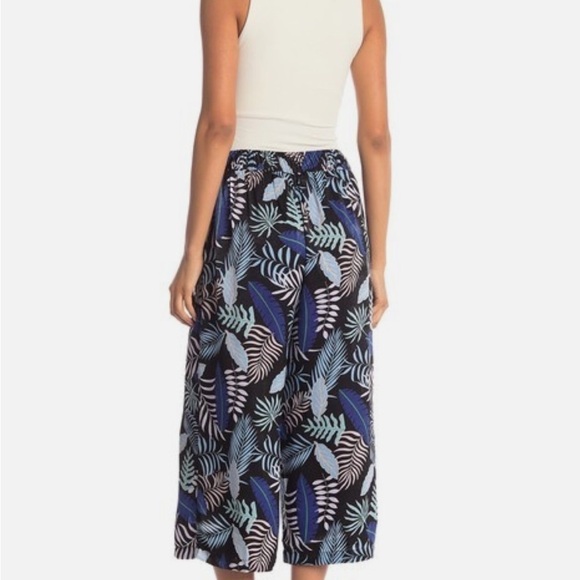 MELLODAY Blue and Black Cropped Jumpsuit with Belted Waist - Picture 4 of 7